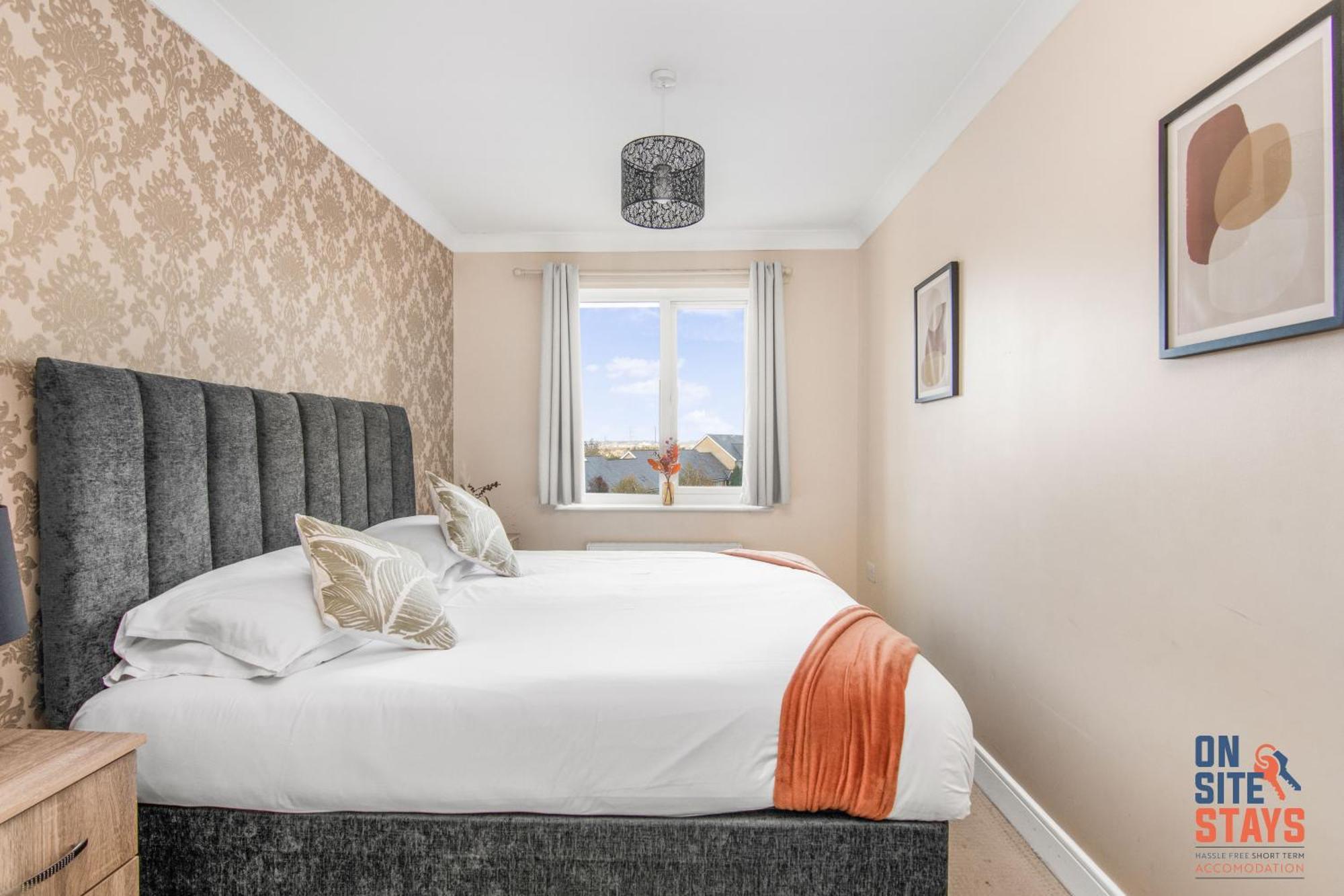 Onsitestays - Cosy 2-Bedroom Apartment With Free Parking, Wi-Fi & London Links Northfleet Zewnętrze zdjęcie