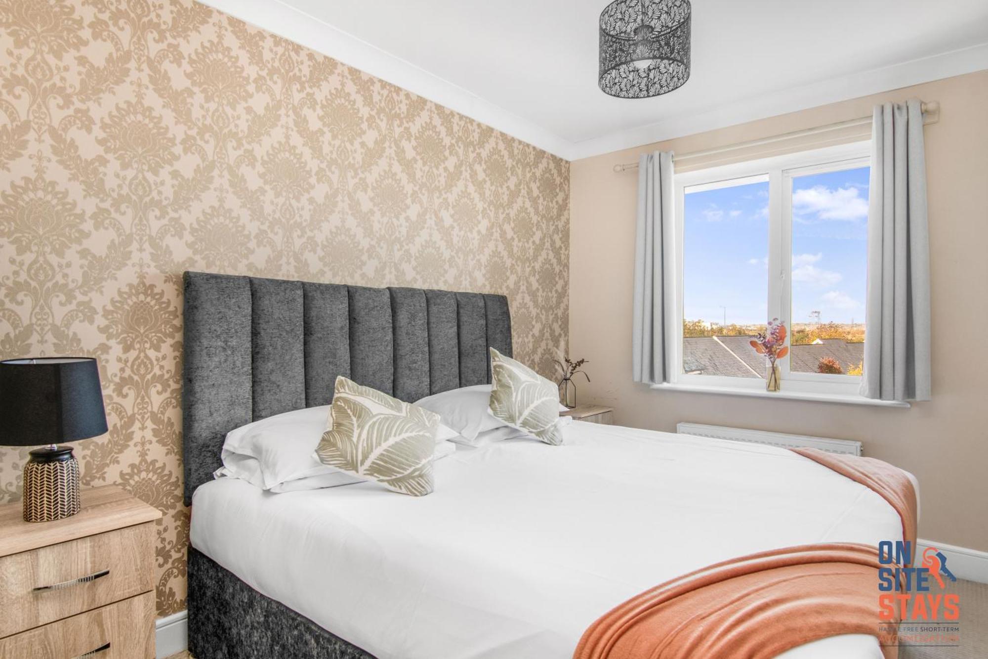 Onsitestays - Cosy 2-Bedroom Apartment With Free Parking, Wi-Fi & London Links Northfleet Zewnętrze zdjęcie